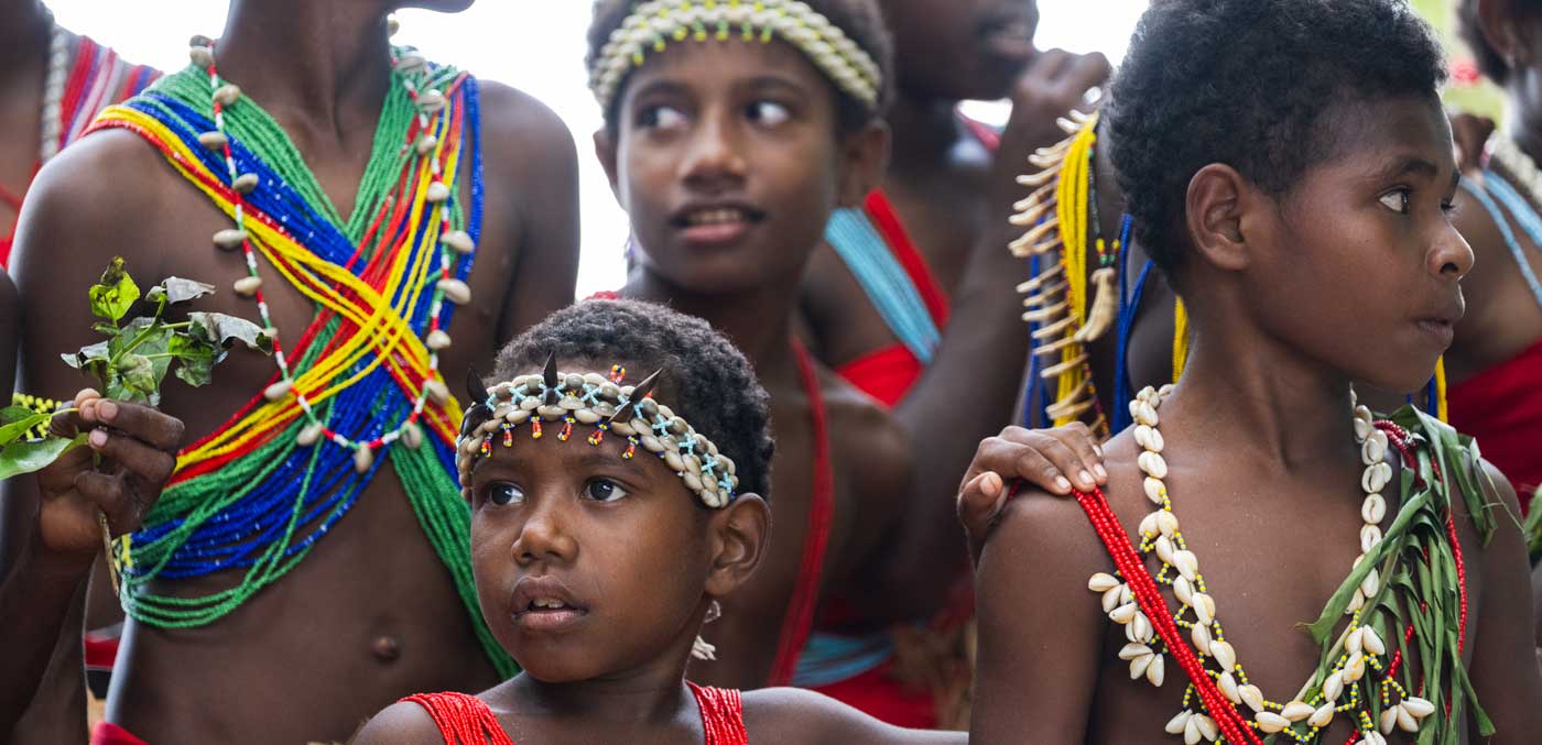 Children performing on Hauwei Island
