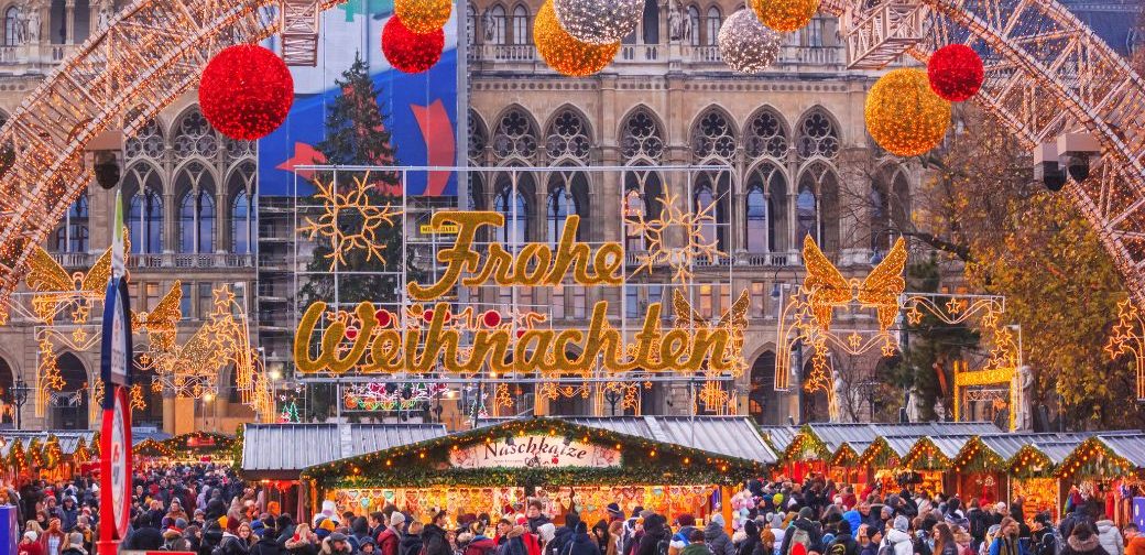 Christkndlmarkt on the Rathausplatz