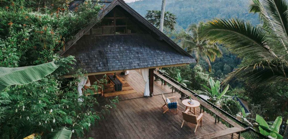 jungle bale alfresco area