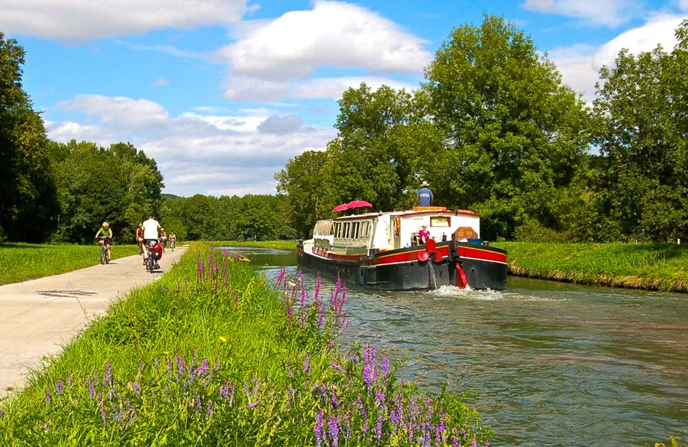 Barging in French canals