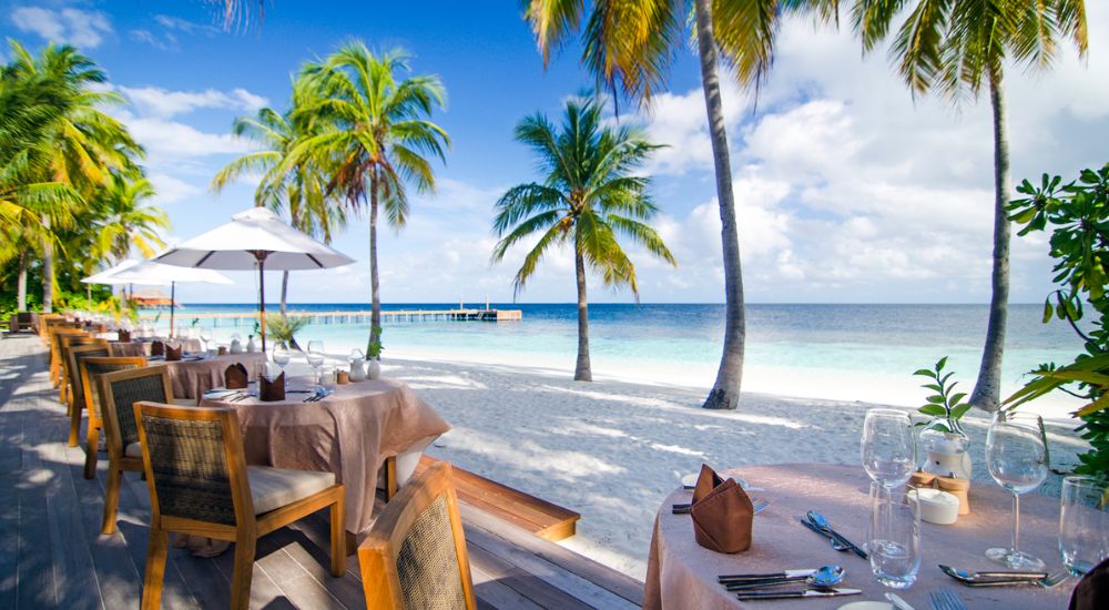 Mirihi Dhonveli Restaurant Beach View at Mirihi Island Resort