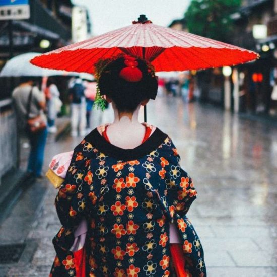 geisha in kyoto