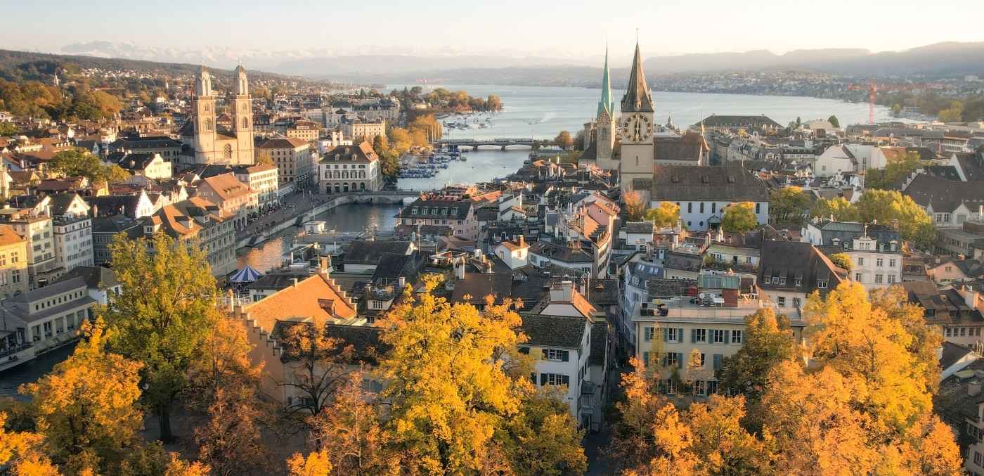 Zürich’s autumnal cityscape
